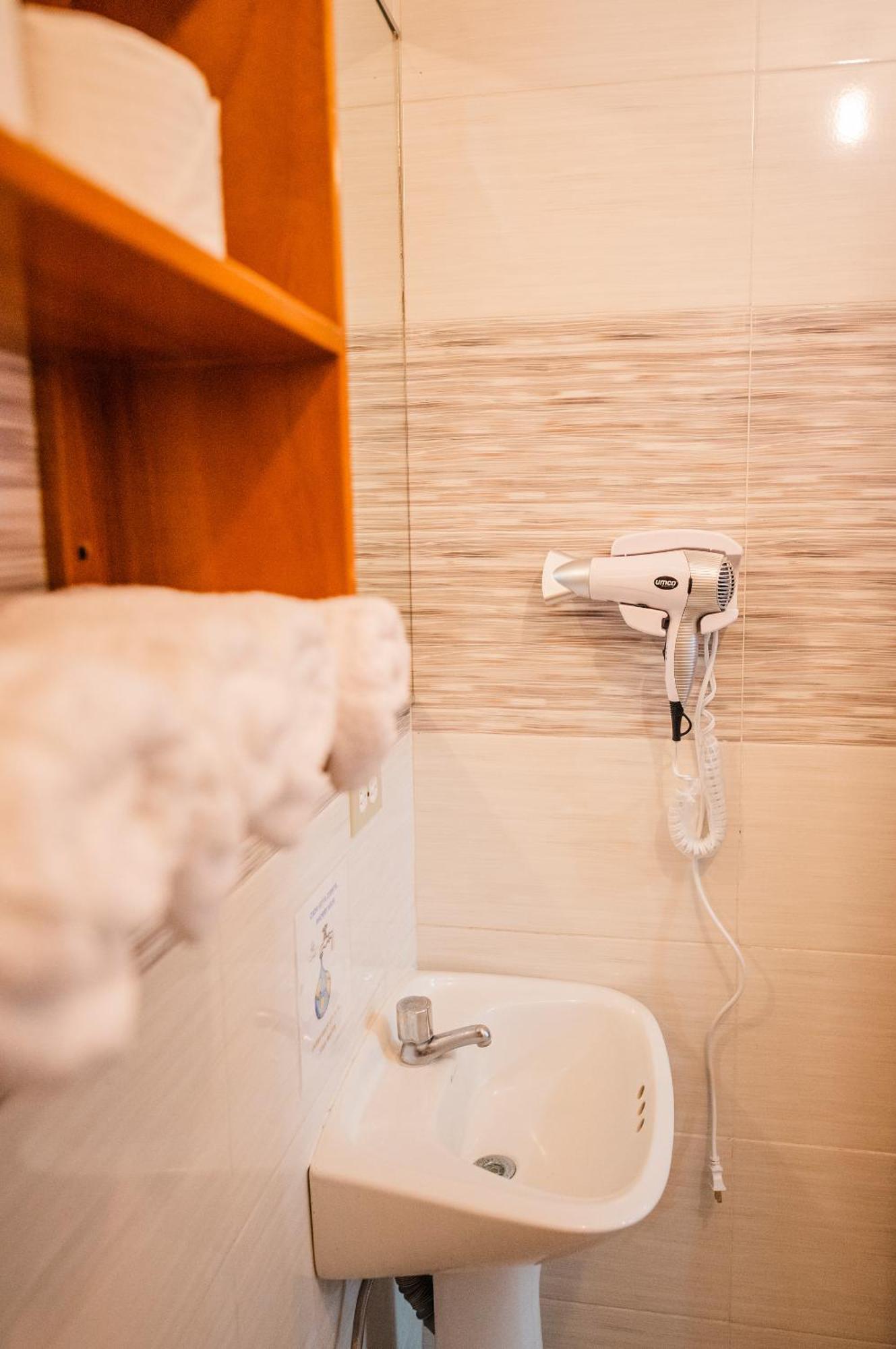 Suites En El Centro Puerto Ayora  Eksteriør bilde