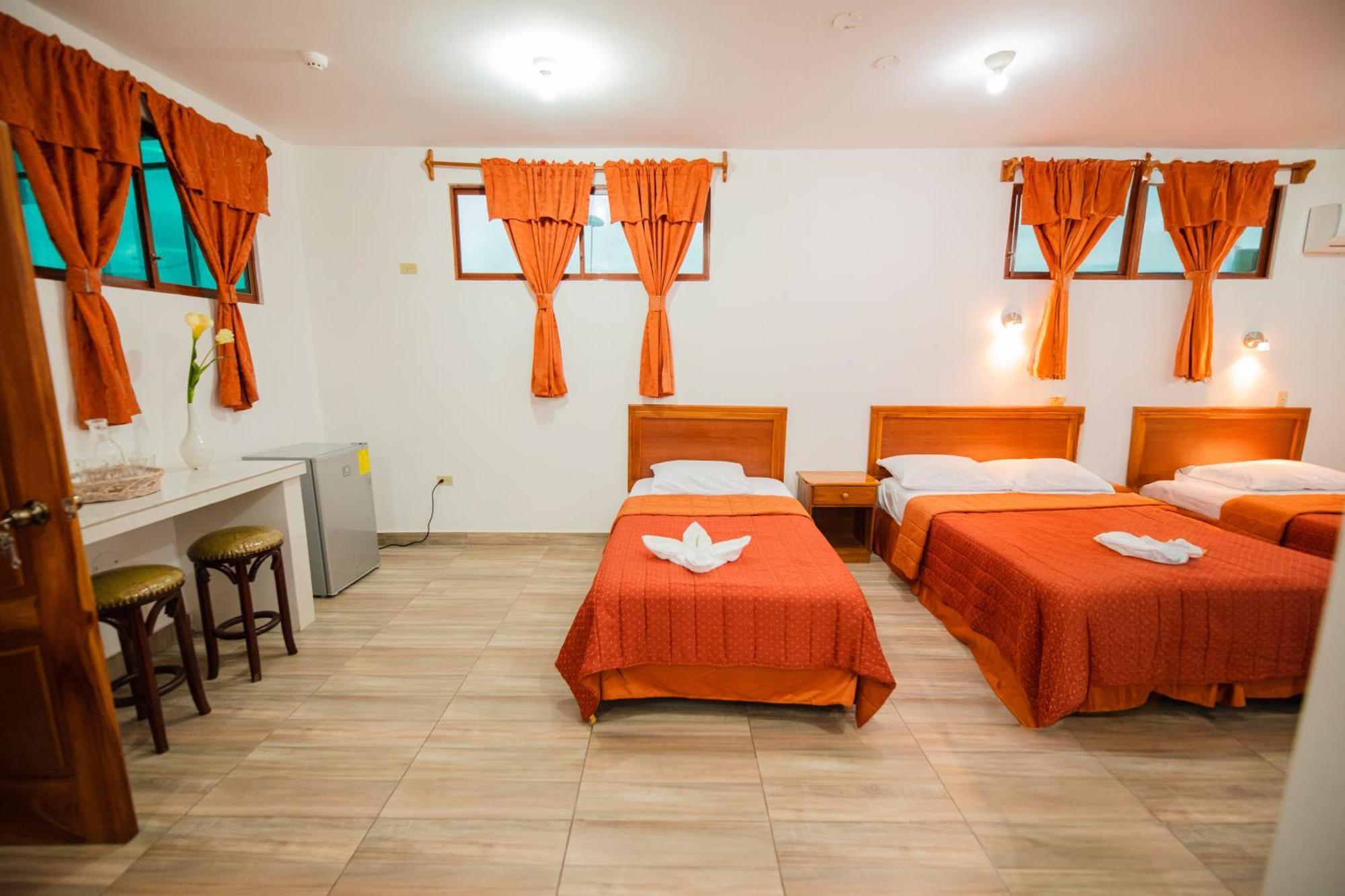 Suites En El Centro Puerto Ayora  Eksteriør bilde