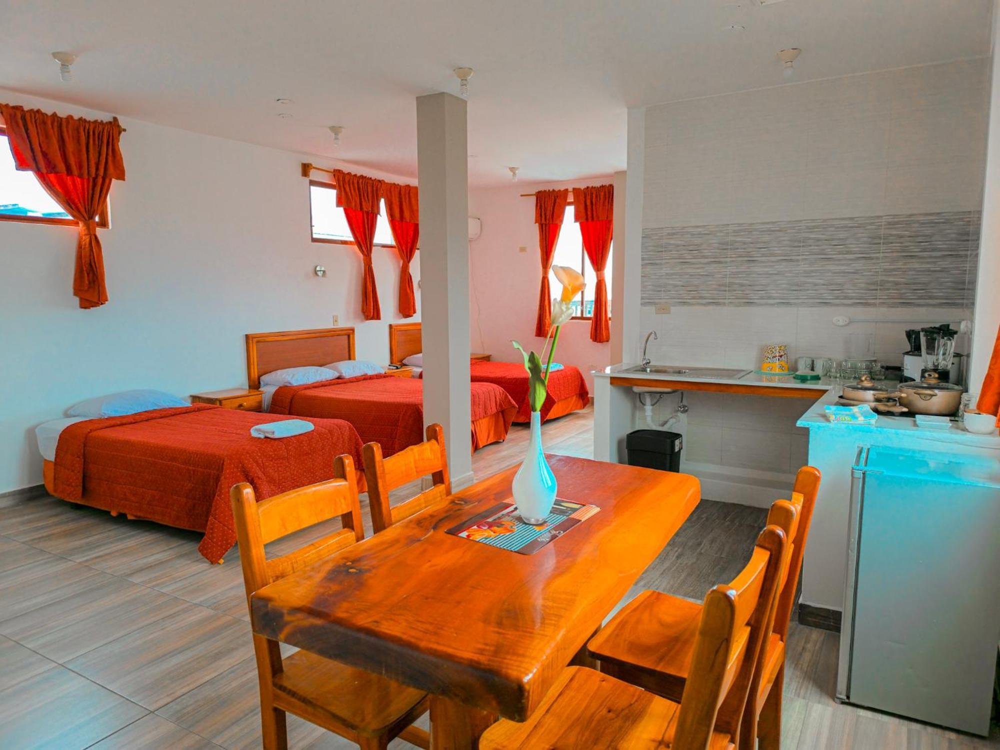Suites En El Centro Puerto Ayora  Eksteriør bilde